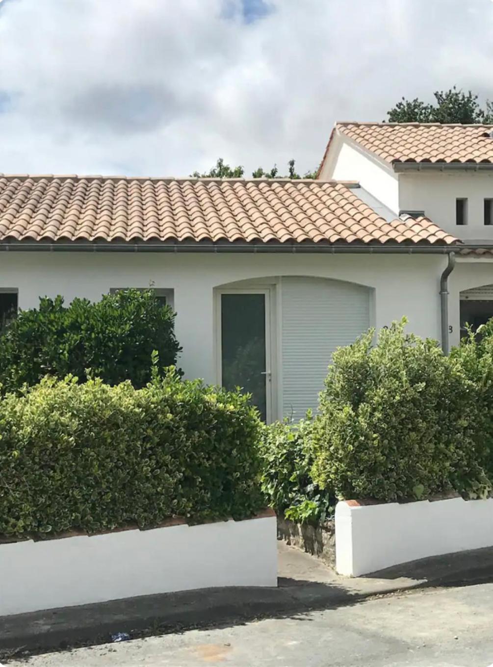 Charmante Maison De Ville Avec Terasse Intime La Rochelle  Extérieur photo