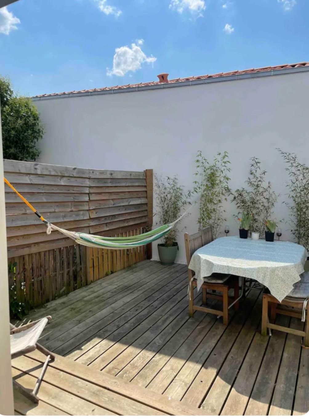 Charmante Maison De Ville Avec Terasse Intime La Rochelle  Extérieur photo